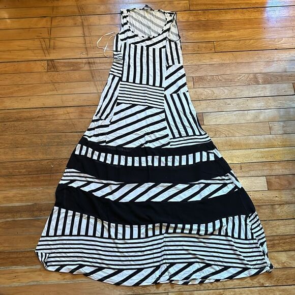 Bundle of 2 Women’s Patterned maxi and 3/4 Sleeve Dresses Size XS - Picture 6 of 11